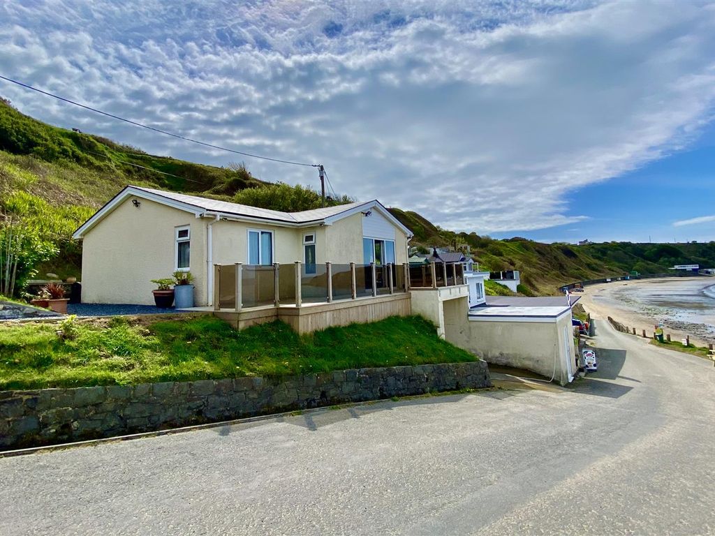 3 bed detached house for sale in Y Lon Gam, Nefyn, Pwllheli LL53, £360,000