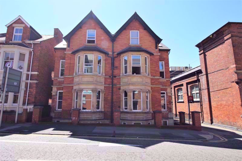 1 bed flat to rent in 1 Bedroom Flat To Rent, Milton Road, Town Centre SN1, £675 pcm