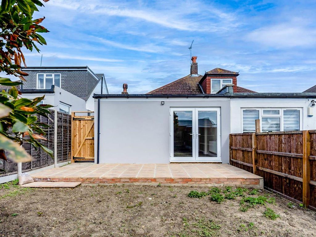 2 bed semi-detached bungalow for sale in Castleton Avenue, Bexleyheath DA7, £425,000