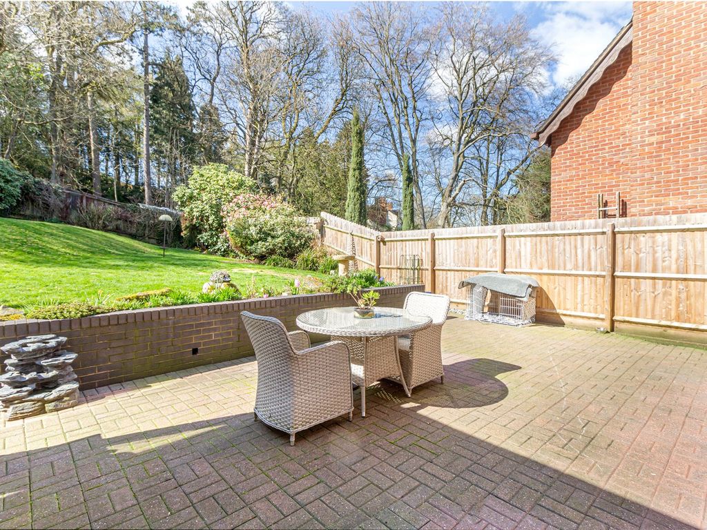 5 bed detached house for sale in St Johns Wood, Rednal, Birmingham, West Midlands B45, £685,000