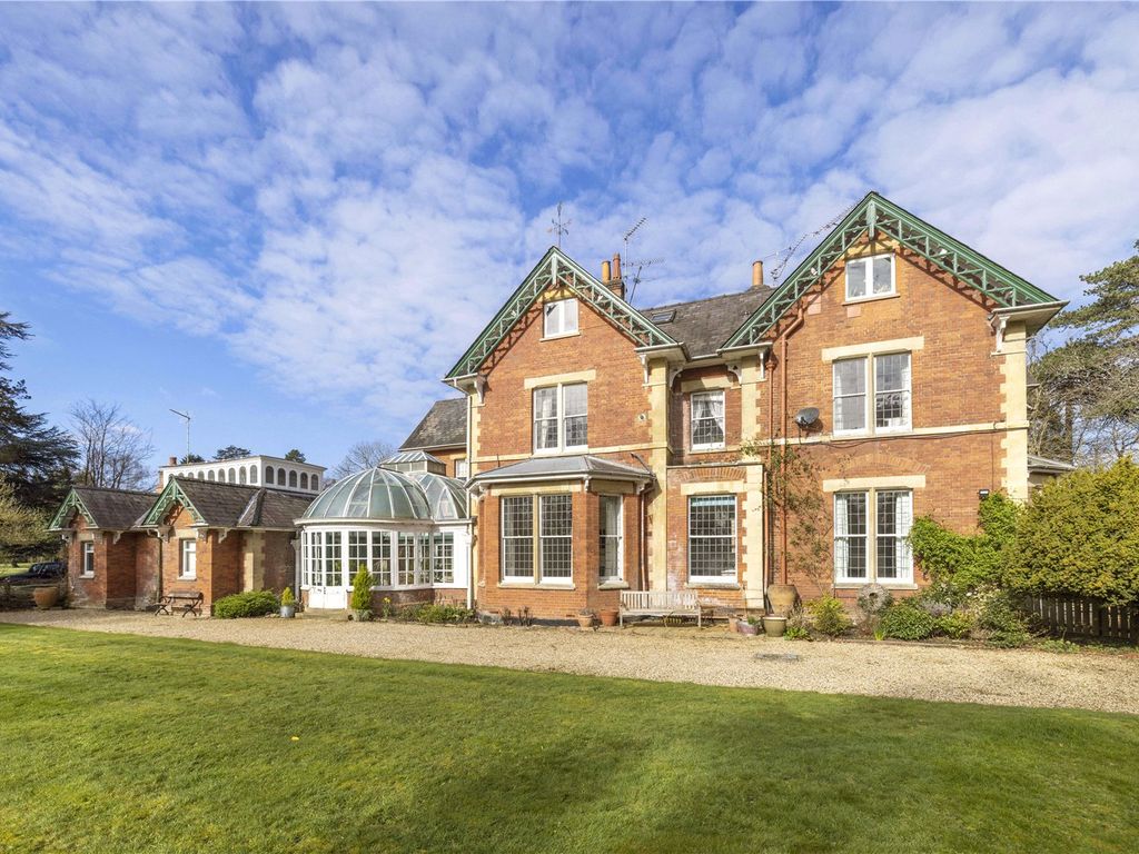 12 bed detached house for sale in Sunningdale, Berkshire SL5, £6,950,000