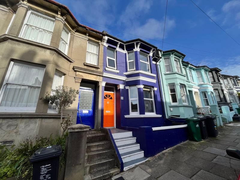 3 bed terraced house for sale in Bentham Road, Brighton BN2, £525,000