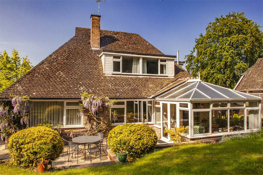 4 bed detached house for sale in 8 Pennypiece, Goring On Thames RG8, £995,000