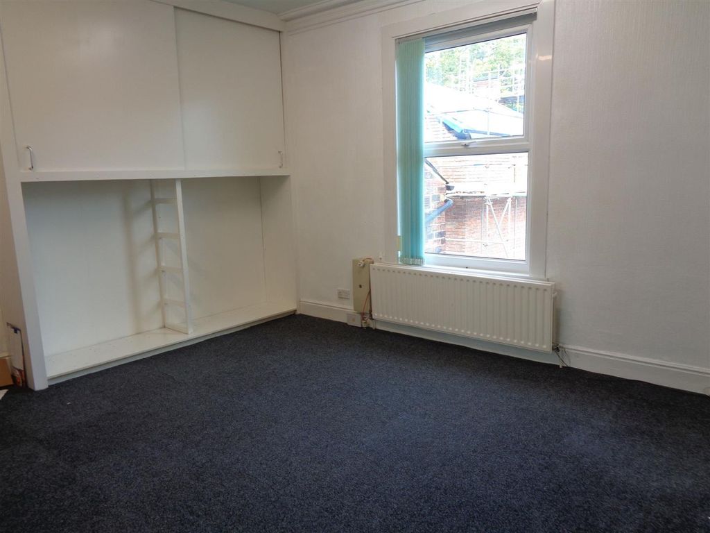 Office to let in Victoria Road, Darlington DL1, £6,360 pa