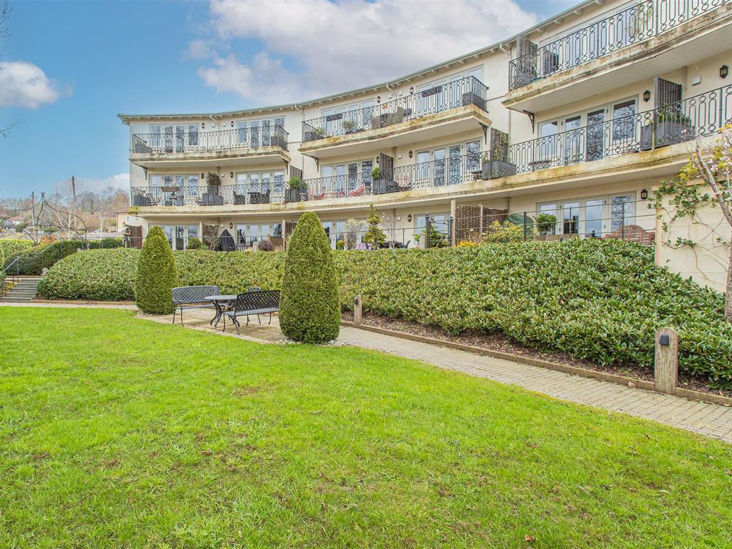 2 bed property for sale in The Wharf, Box, Corsham SN13, £400,000
