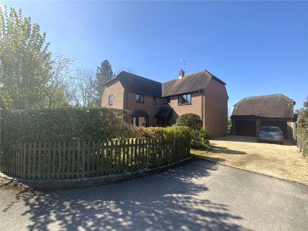 4 bed detached house for sale in Lawn Farm Close, Milton Lilbourne, Wiltshire SN9, £730,000