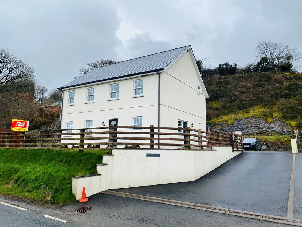 5 bed detached house for sale in Pencarreg, Llanybydder SA40, £350,000