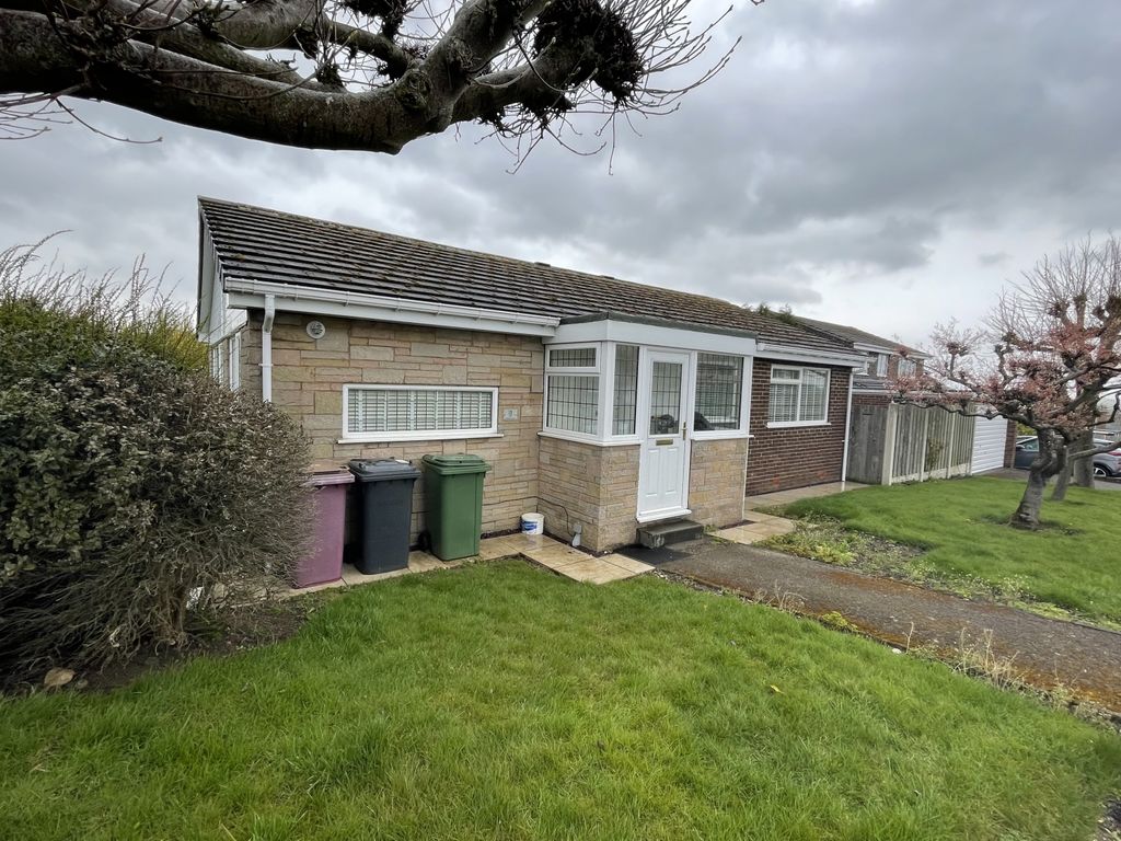 3 bed detached bungalow to rent in Stanford Road, Dronfield Woodhouse S18, £1,100 pcm