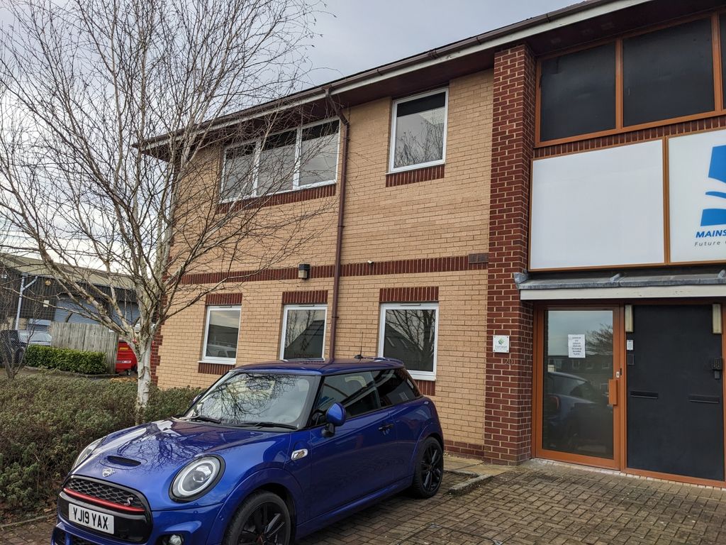 Office to let in Cirencester Business Park, Cirencester, Gloucestershire GL7, £24,000 pa