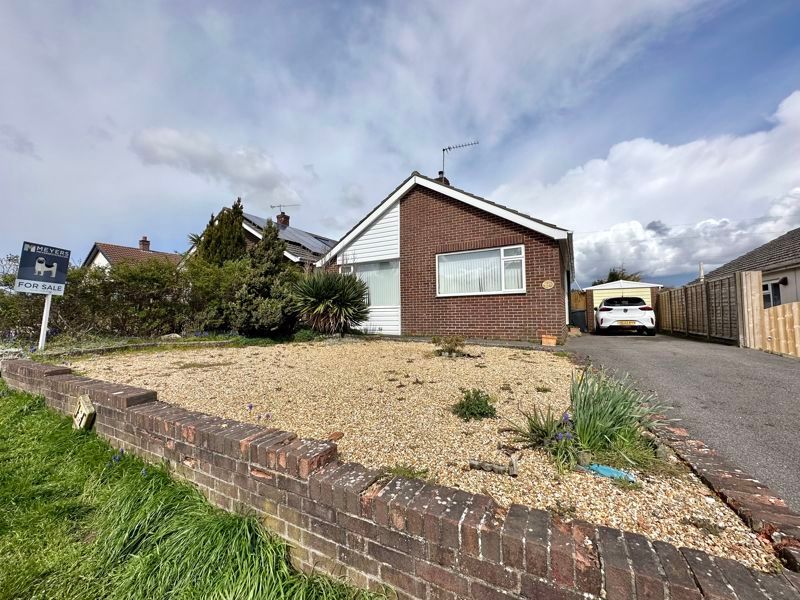 3 bed bungalow for sale in Corbiere Avenue, Alderney, Poole BH12, £350,000