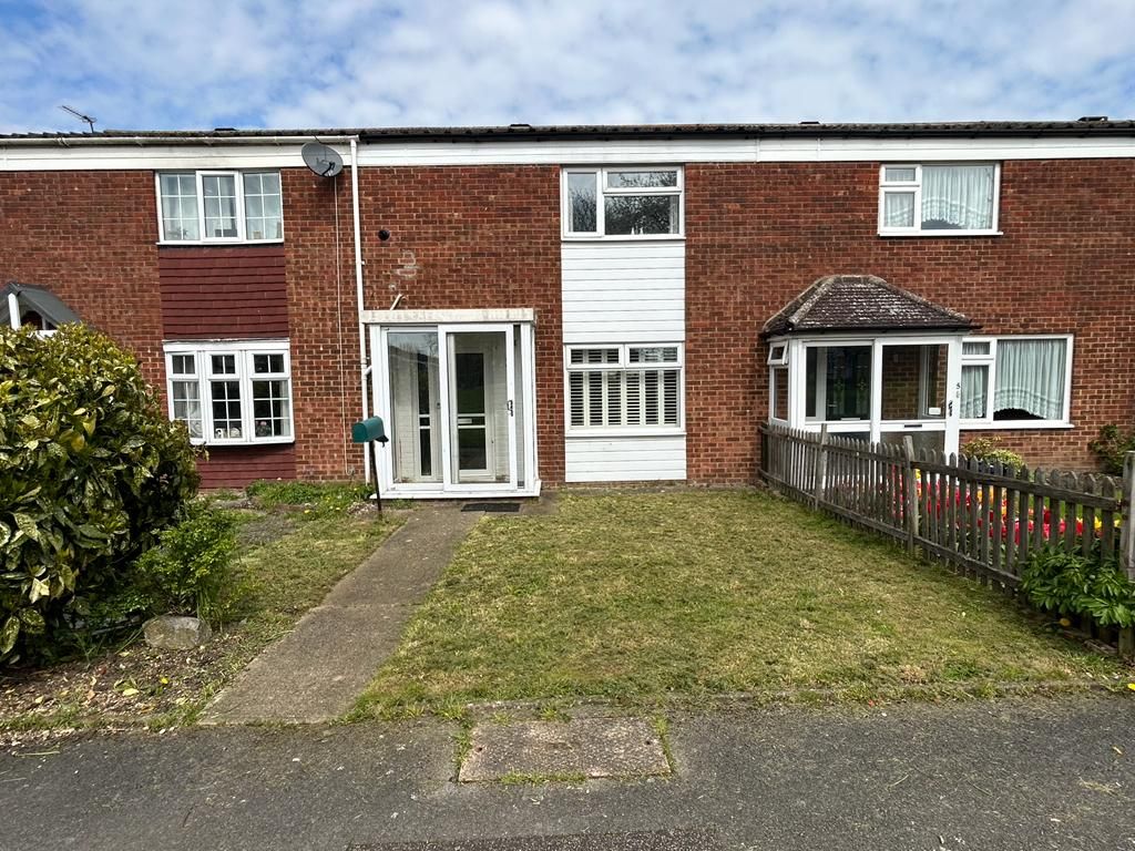 2 bed terraced house for sale in Fairways, Waltham Abbey EN9, £349,995