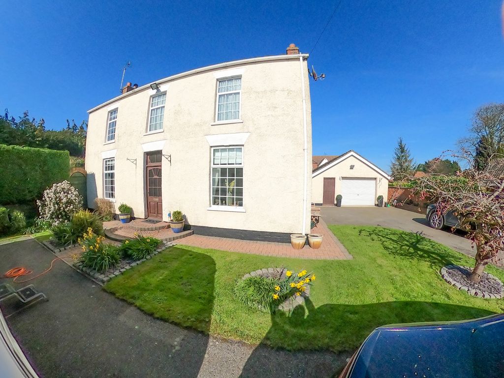 3 bed detached house for sale in West End, Burgh Le Marsh PE24, £399,950