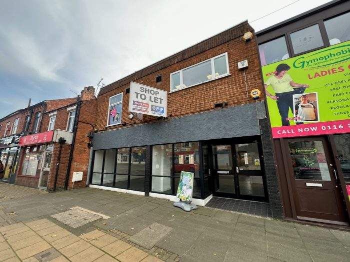 Commercial property to let in 41-43 Leicester Road, 41-43 Leicester Road, Wigston LE18, £18,500 pa