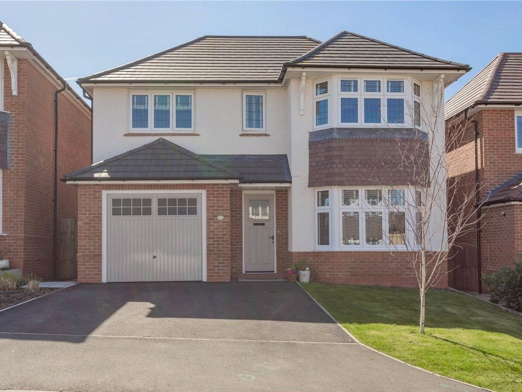 4 bed detached house for sale in Poplar Way, Barrow BB7, £425,000