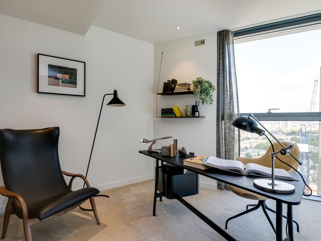4 bed flat for sale in Lots Road, London SW10, £5,570,000