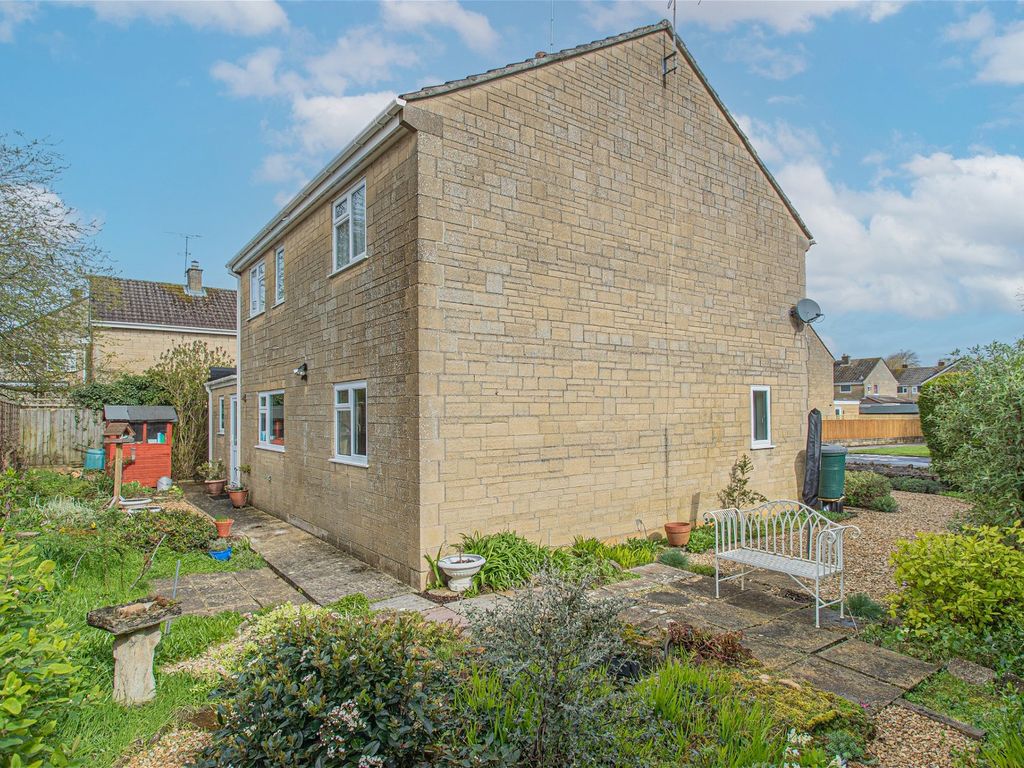 4 bed detached house for sale in Courtfield, Tetbury GL8, £485,000