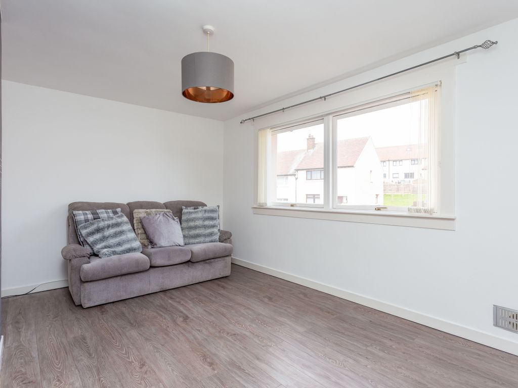 1 bed flat to rent in Wholequarter Avenue, Redding, Falkirk FK2, £600 pcm