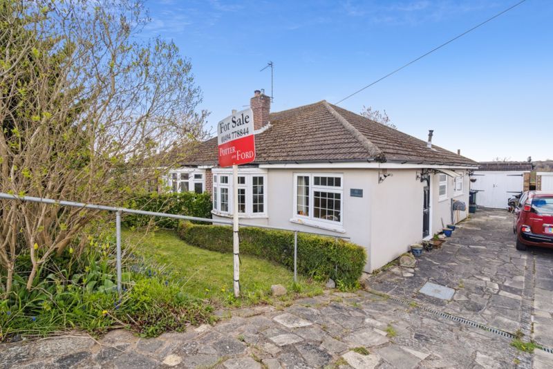 2 bed semi-detached bungalow for sale in Cavendish Road, Chesham HP5, £425,000