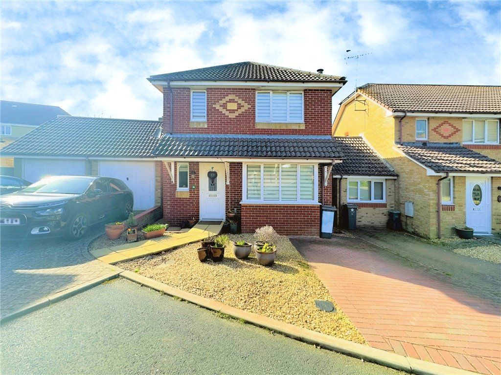 4 bed detached house for sale in Oakhills, Shanklin, Isle Of Wight PO37, £350,000