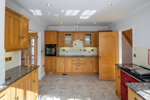 4 bed property to rent in Bryn Eglur, Llanybydder SA40, £2,200 pcm