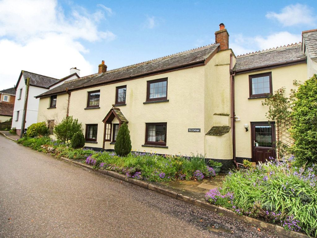 4 bed detached house for sale in Black Torrington, Beaworthy EX21, £350,000