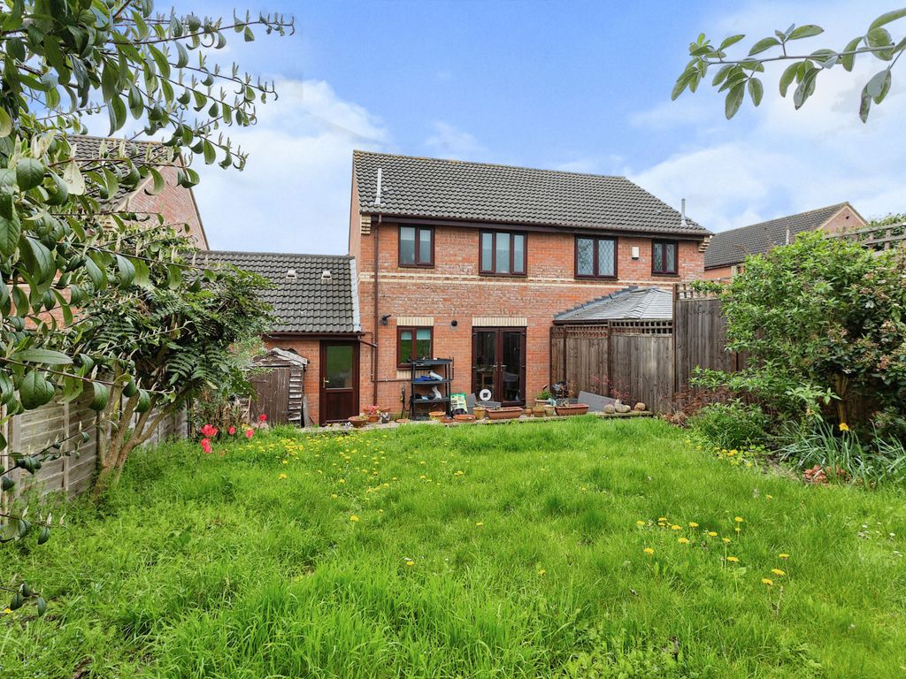 3 bed semi-detached house for sale in Sweetlands Corner, Kents Hill, Milton Keynes, Buckinghamshire MK7, £350,000