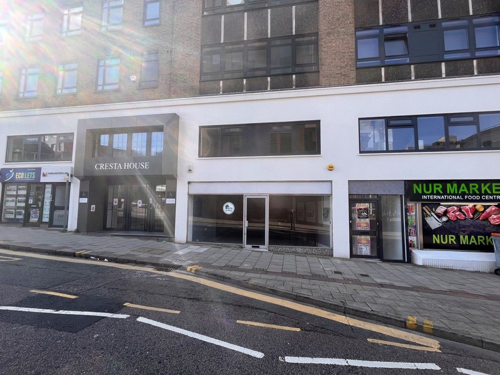 Retail premises to let in 8 - 10 Alma Street, Luton LU1, £12,000 pa