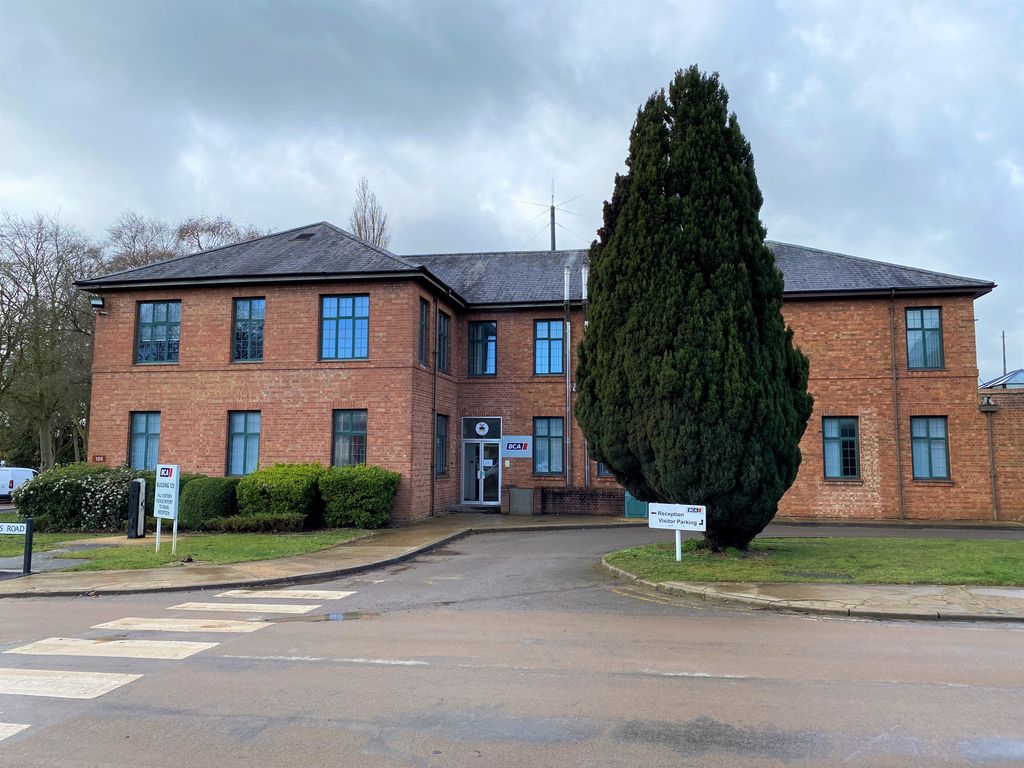 Office to let in Building 125, Heyford Park, Camp Road, Bicester OX25, £70,000 pa