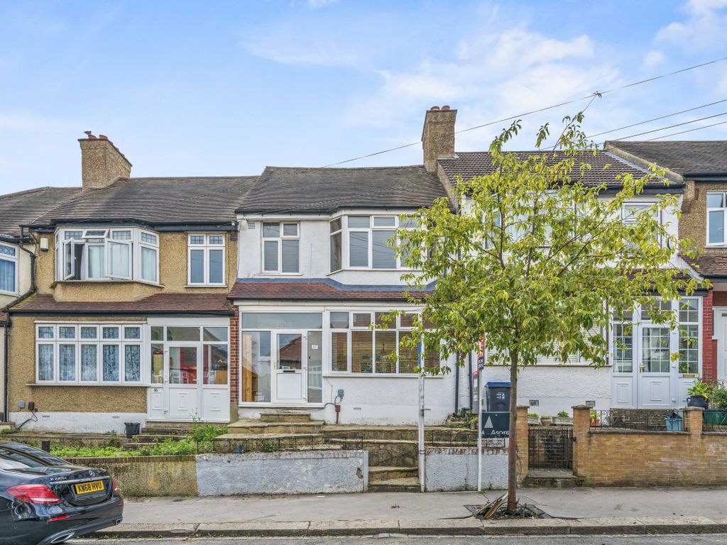 4 bed terraced house for sale in Hatch Road, London SW16, £500,000