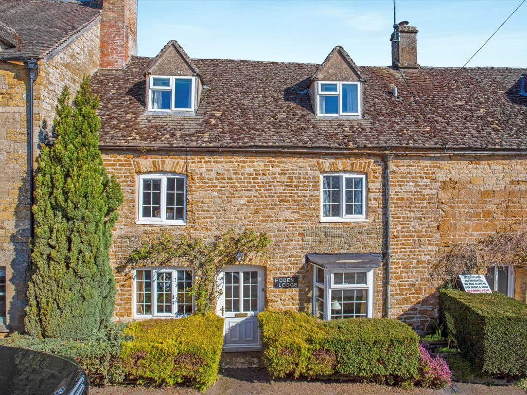 2 bed cottage for sale in Oddington, Moreton-In-Marsh, Gloucestershire GL56, £475,000