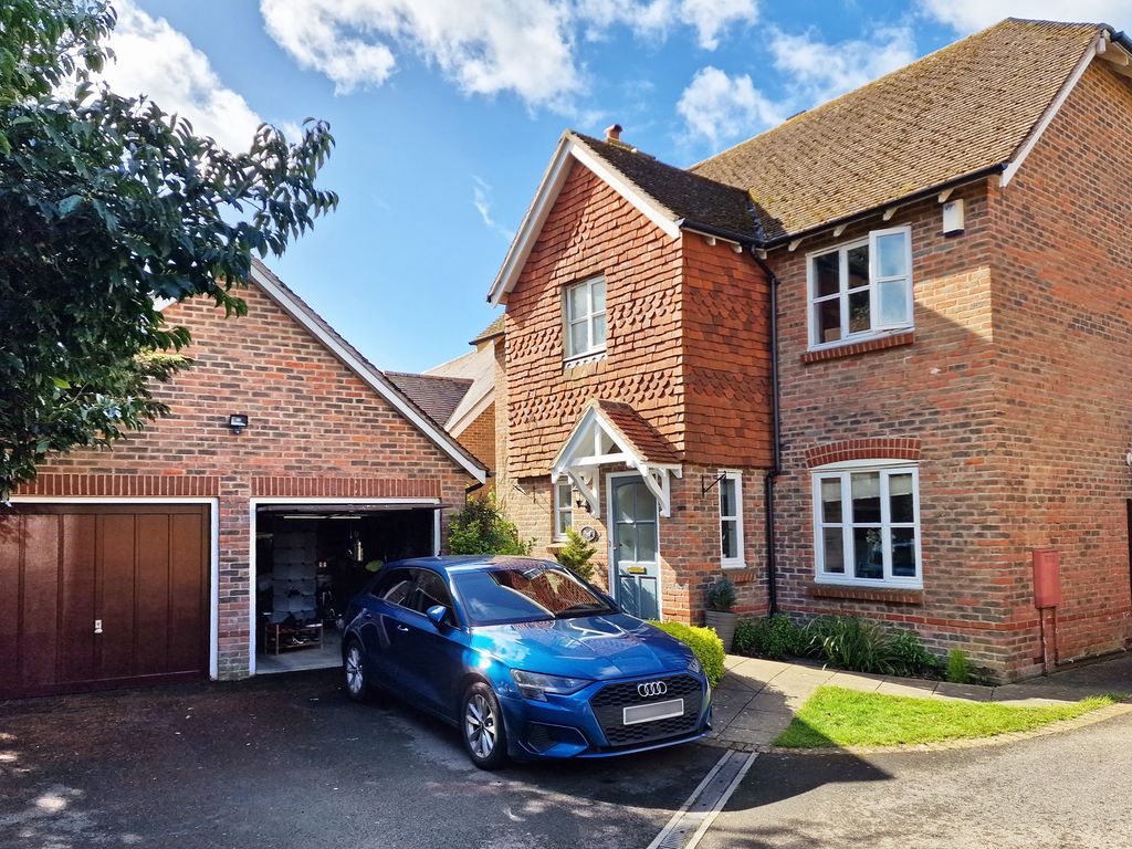 4 bed detached house for sale in Shepherds Way, Everton, Lymington, Hampshire SO41, £750,000