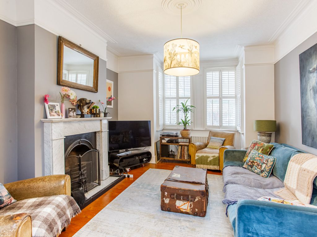 3 bed terraced house for sale in Baldock Street, London E3, £850,000