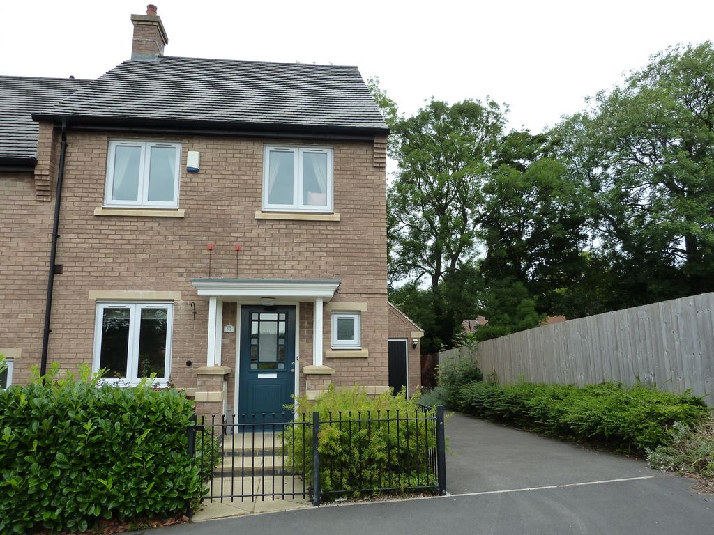 3 bed end terrace house for sale in Masson Hill View, Matlock DE4, £340,000