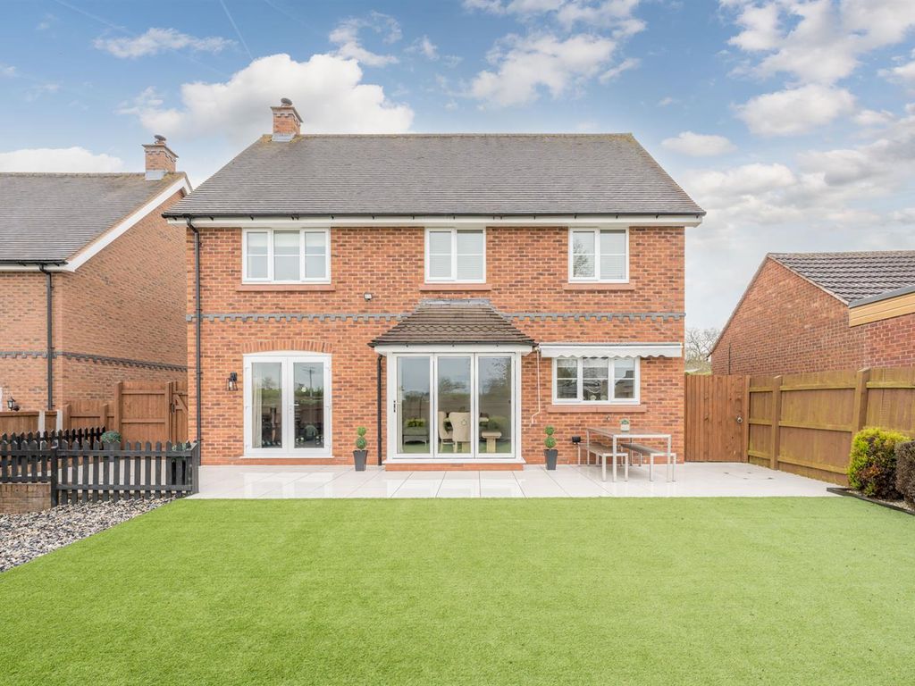 5 bed detached house for sale in The Oaks, Alveley WV15, £525,000