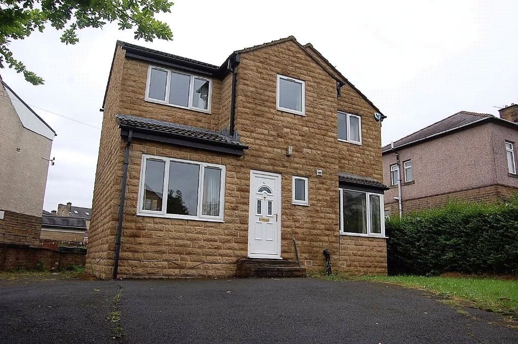 4 bed shared accommodation to rent in Lynton Avenue, Springwood, Huddersfield HD1, £1,543 pcm