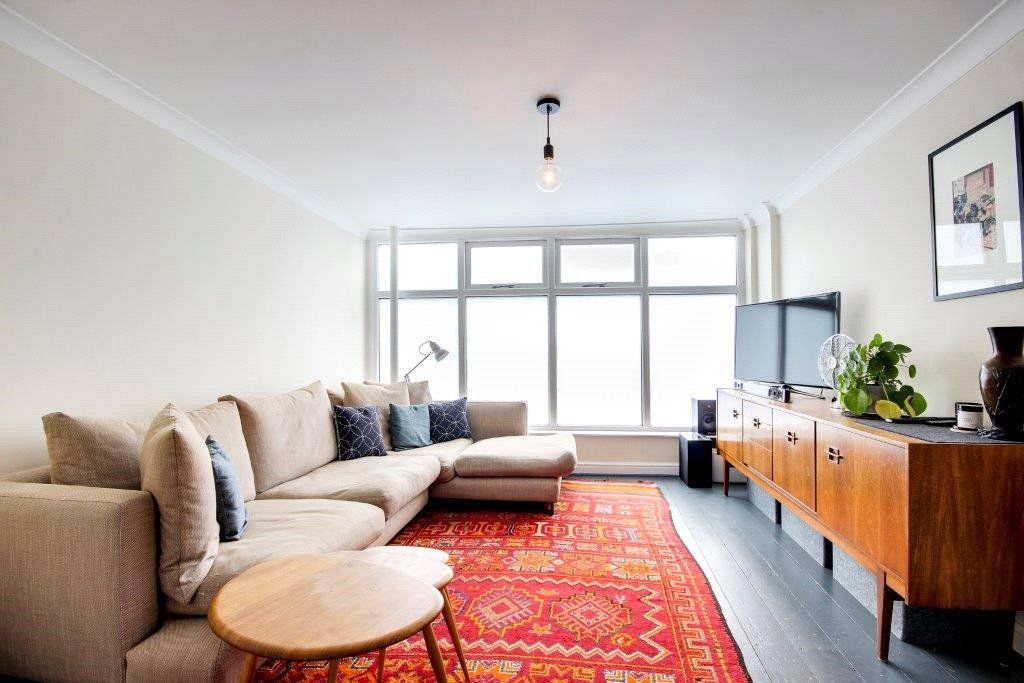 3 bed flat for sale in Brooksby's Walk, Homerton, London E9, £630,000
