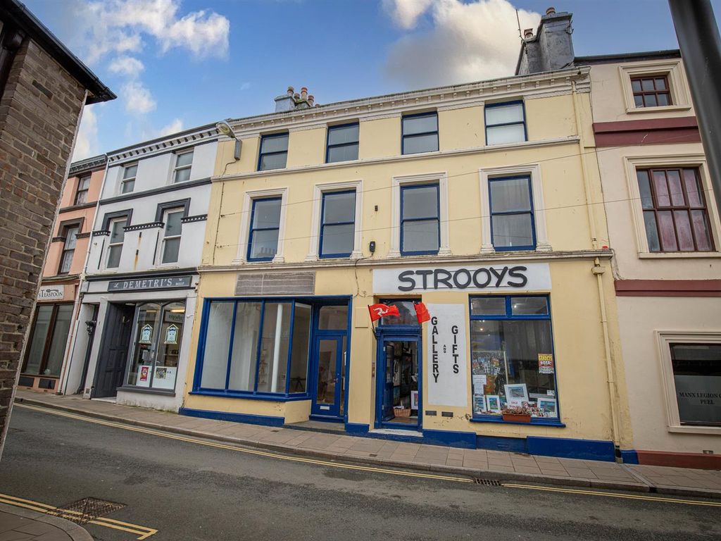 4 bed flat for sale in Douglas Street, Peel, Isle Of Man IM5, £395,000