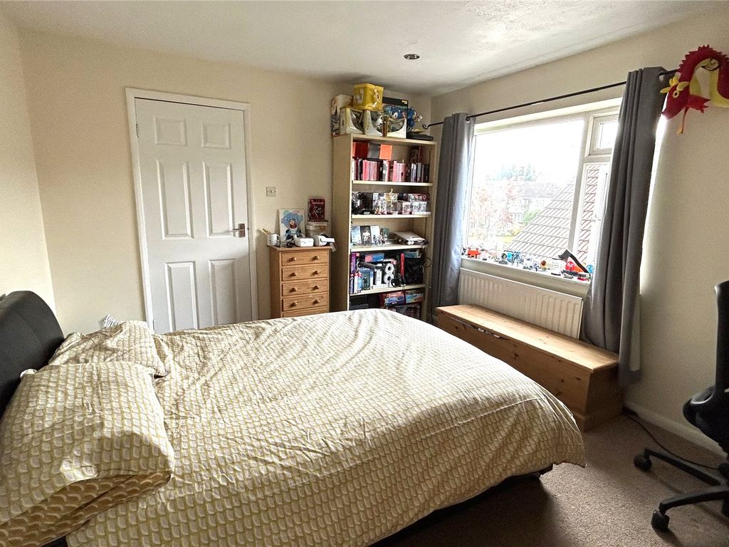 3 bed detached house for sale in Binfield Road, Bracknell, Berkshire RG42, £585,000