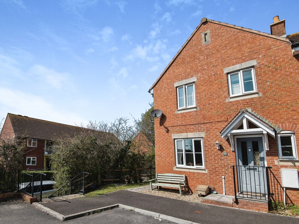3 bed end terrace house for sale in Salterton Court, Exmouth EX8, £340,000