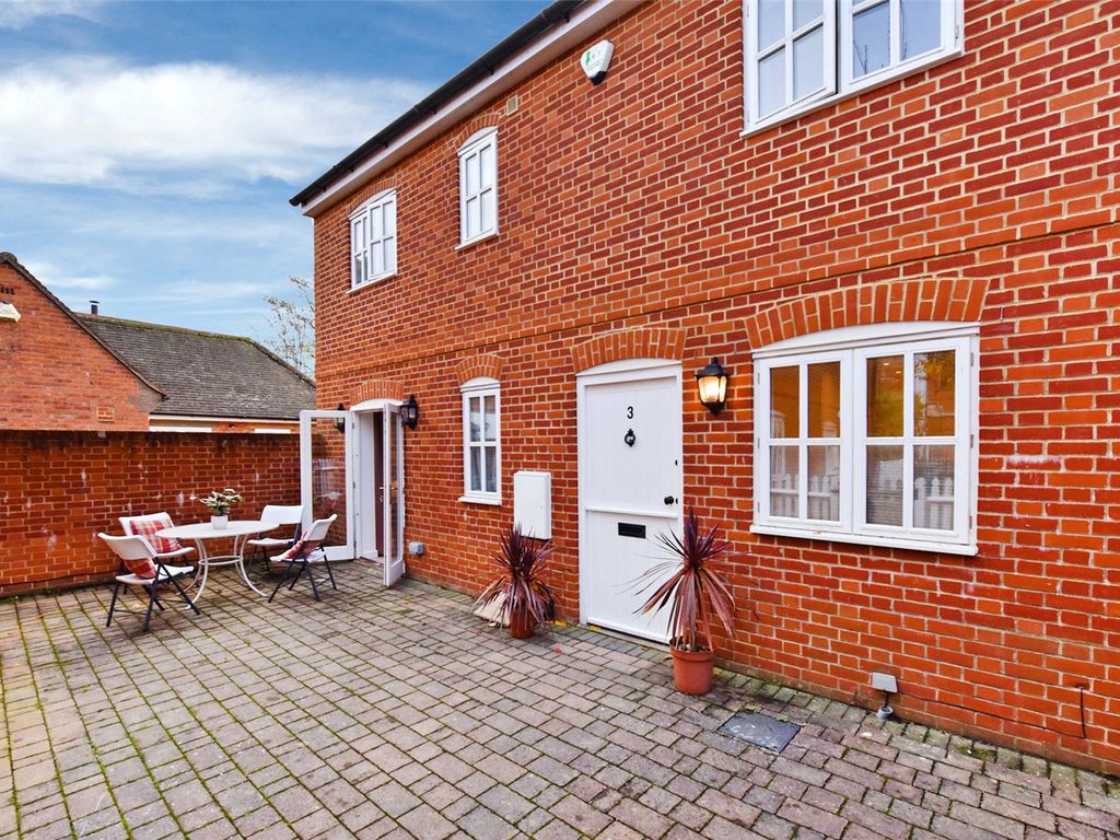 2 bed detached house for sale in Barlows Mews, Henley-On-Thames, Oxfordshire RG9, £585,000