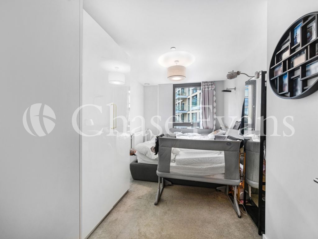 2 bed flat for sale in Pimento House, Goodman's Fields, Aldgate E1, £730,000