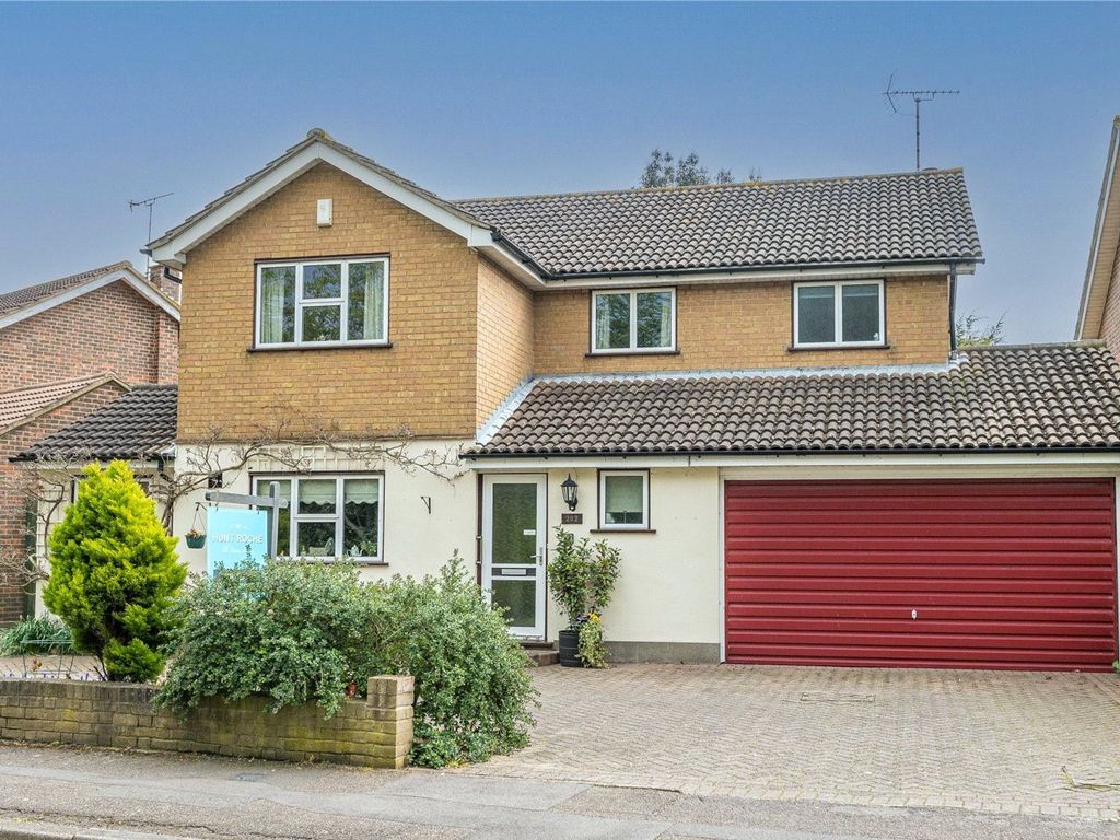 4 bed detached house for sale in Shoebury Road, Thorpe Bay, Essex SS1, £650,000