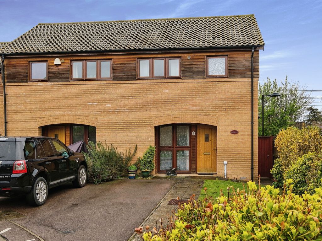 2 bed semi-detached house for sale in Abberley Wood, Great Shelford, Cambridge CB22, £385,000
