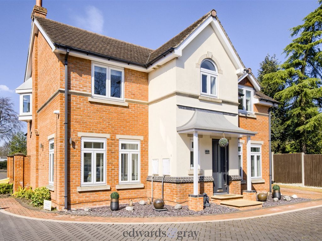 4 bed detached house for sale in Leah Close, Marston Green B37, £485,000