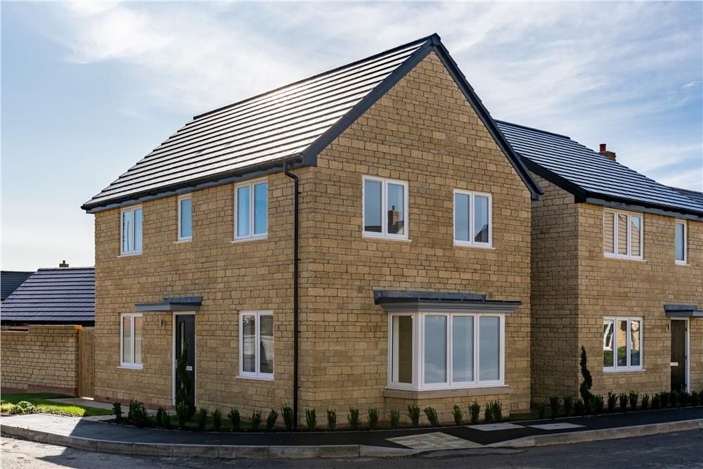 New home, 3 bed detached house for sale in "Eaton" at Harlequin Place, Carterton OX18, £399,000