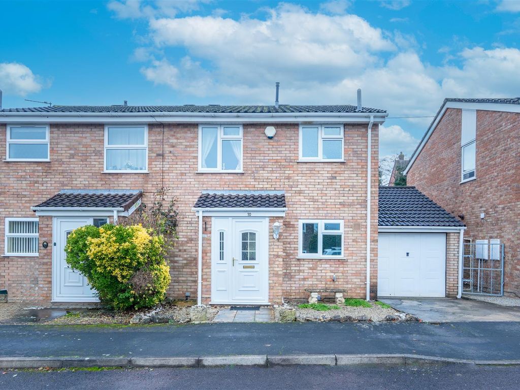 3 bed semi-detached house for sale in Taynton Close, Bitton, Bristol BS30, £365,000