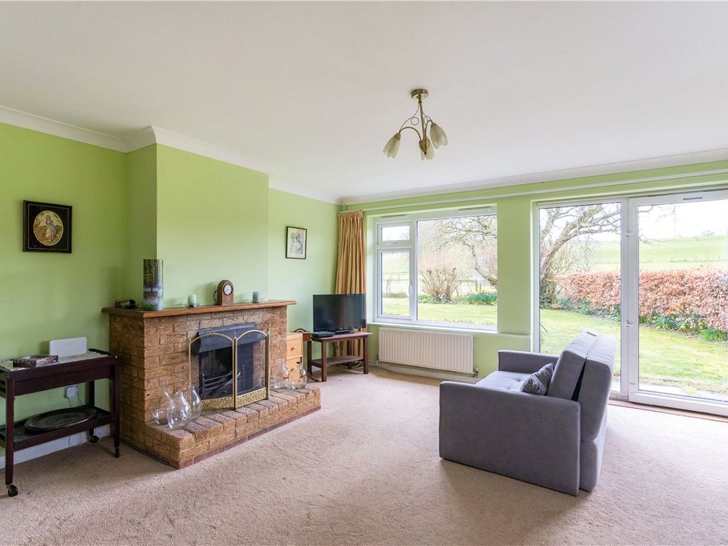 4 bed bungalow for sale in Lockeridge, Marlborough, Wiltshire SN8, £595,000
