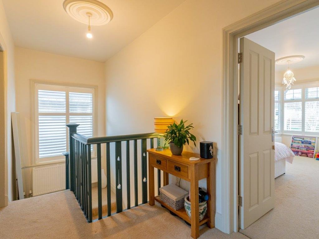3 bed flat for sale in Parkstone Avenue, Lower Parkstone, Poole, Dorset BH14, £375,000