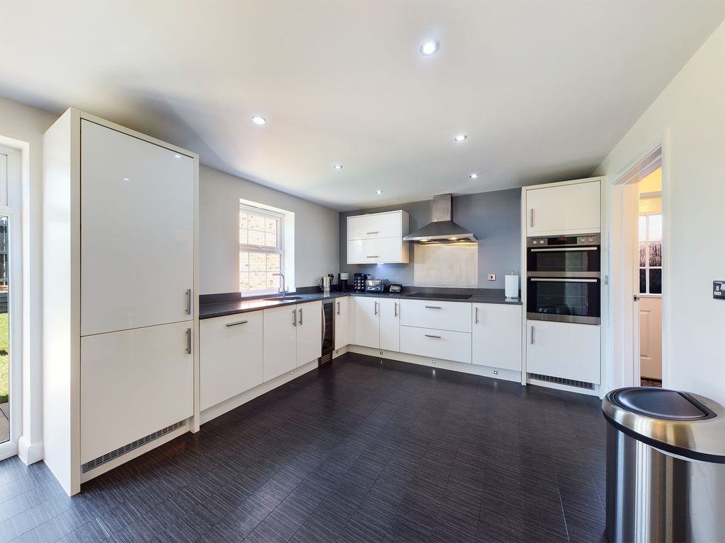 4 bed detached house for sale in Hillcrest Drive, Branton, Doncaster DN3, £420,000