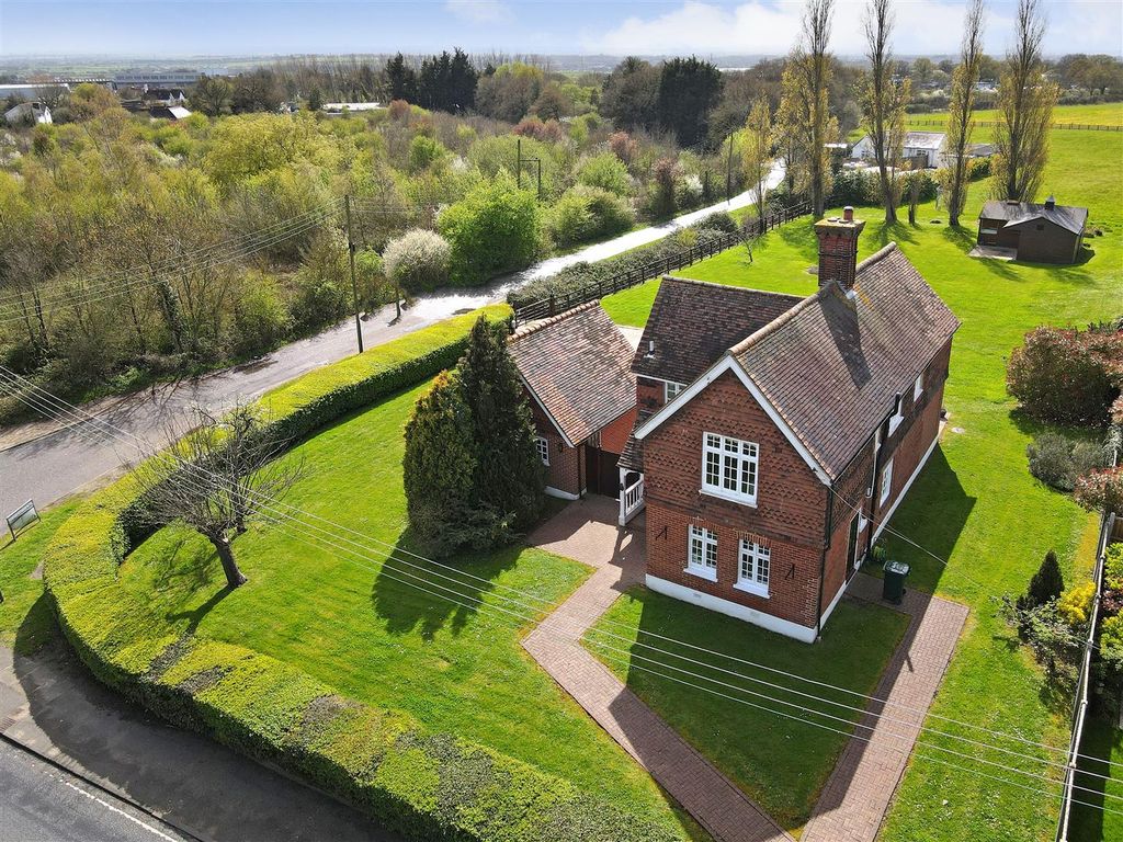 4 bed detached house for sale in Great Warley Street, Great Warley, Brentwood CM13, £1,400,000